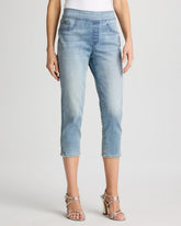 Chico's Sale Printemps Indigo Pull-On Capri Jeans