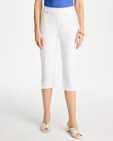 Chico's Outlet Alabaster Pull-On Capri Jeans