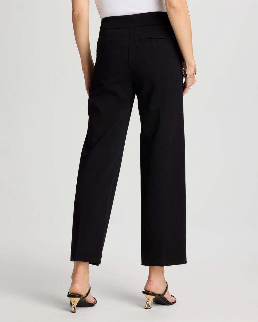 Chico's On Sale Black Juliet Lightweight Straight Crop Pants