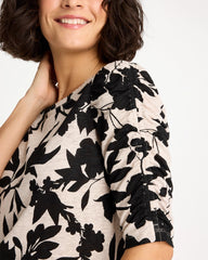 Chico's Sale Black Flora Linen Ruched Sleeve Tee