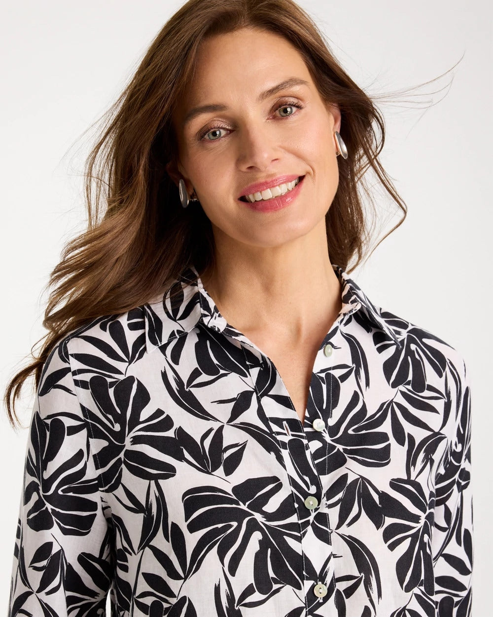 Chico's For Sale Black No Iron™ Linen Palm Shirt