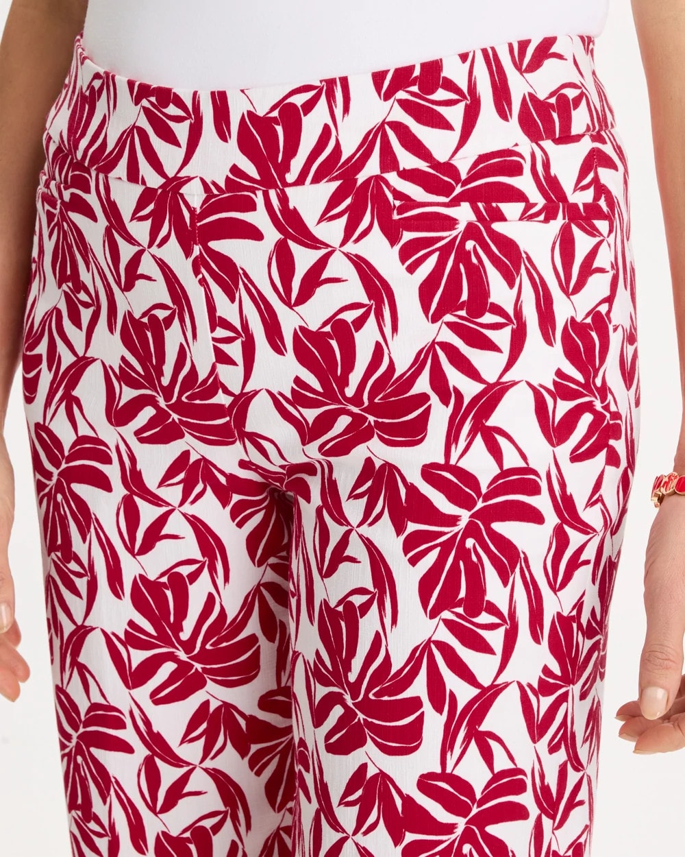 Chico's For Sale Cherry Lush Bora Bliss Brigitte™ Slim Shorts