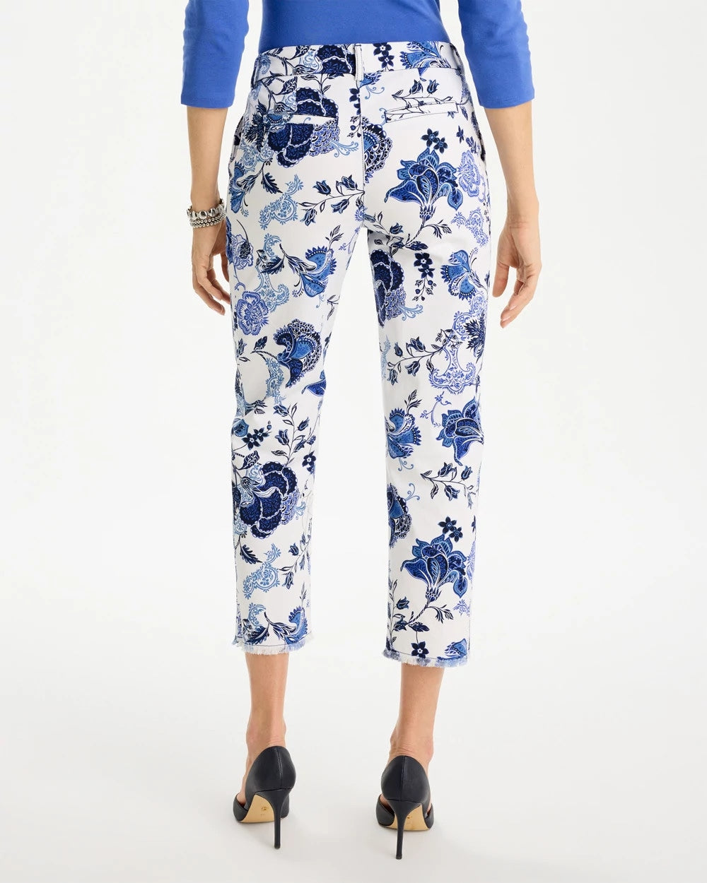 Chico's Sale Alabaster Printed Relaxed Boyfriend Chino Fray Crop Pants