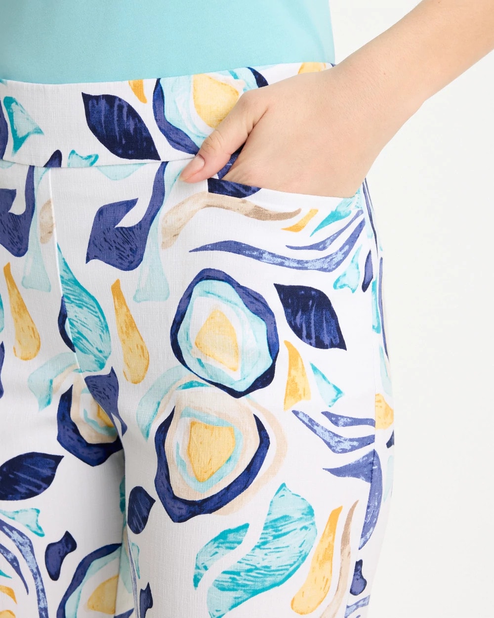 Chico's Sale Passport Blue Brigitte™ Slim Handpainted Pull-On Capri