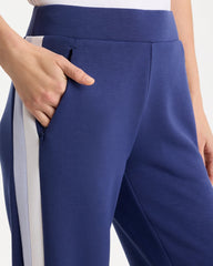 Chico's Outlet Starlit Navy Zenergy® Soft Contrast Crop Pants
