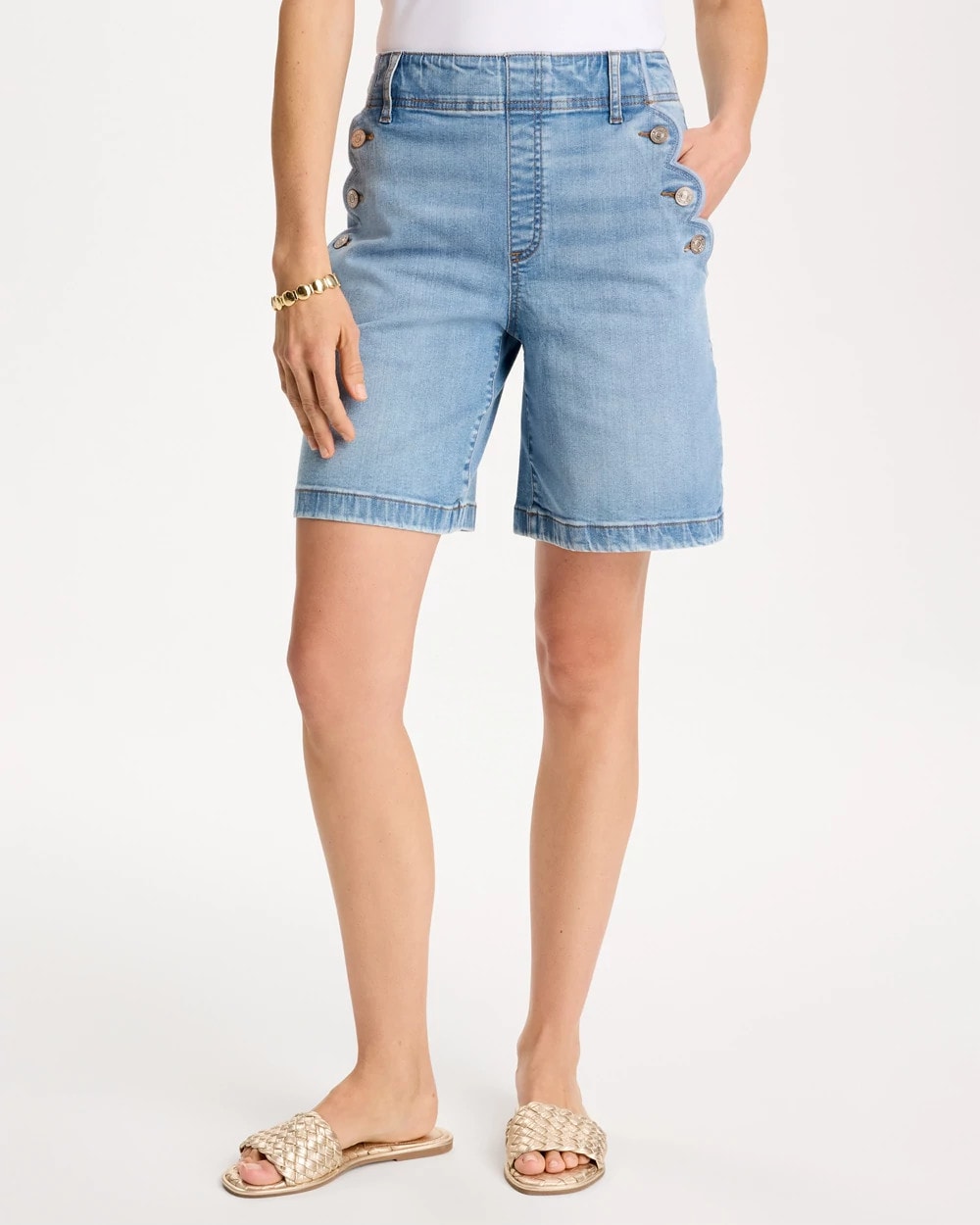 Chico's On Sale Blue Jay Indigo Pull-On Scallop Button Jean Shorts