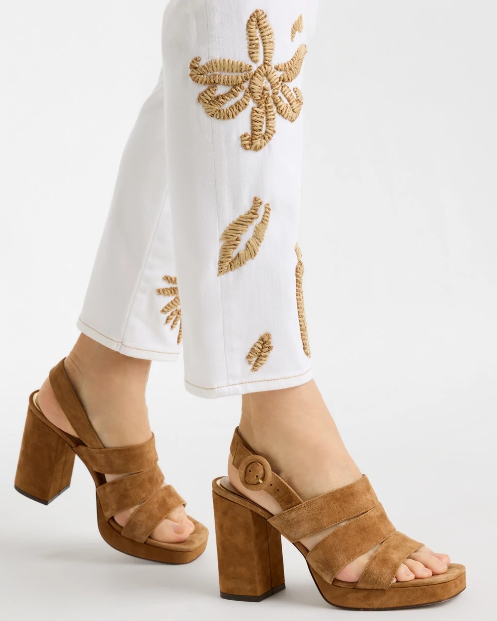 Chico's For Sale Alabaster Girlfriend Slim Raffia Palm Crop Jeans