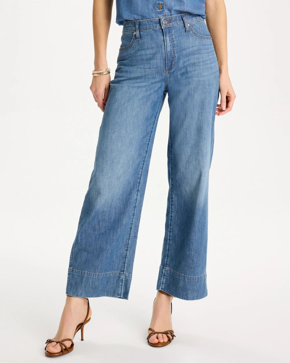 Chico's Outlet Lake Como Wash Lightweight Wide-Leg Ankle Jeans
