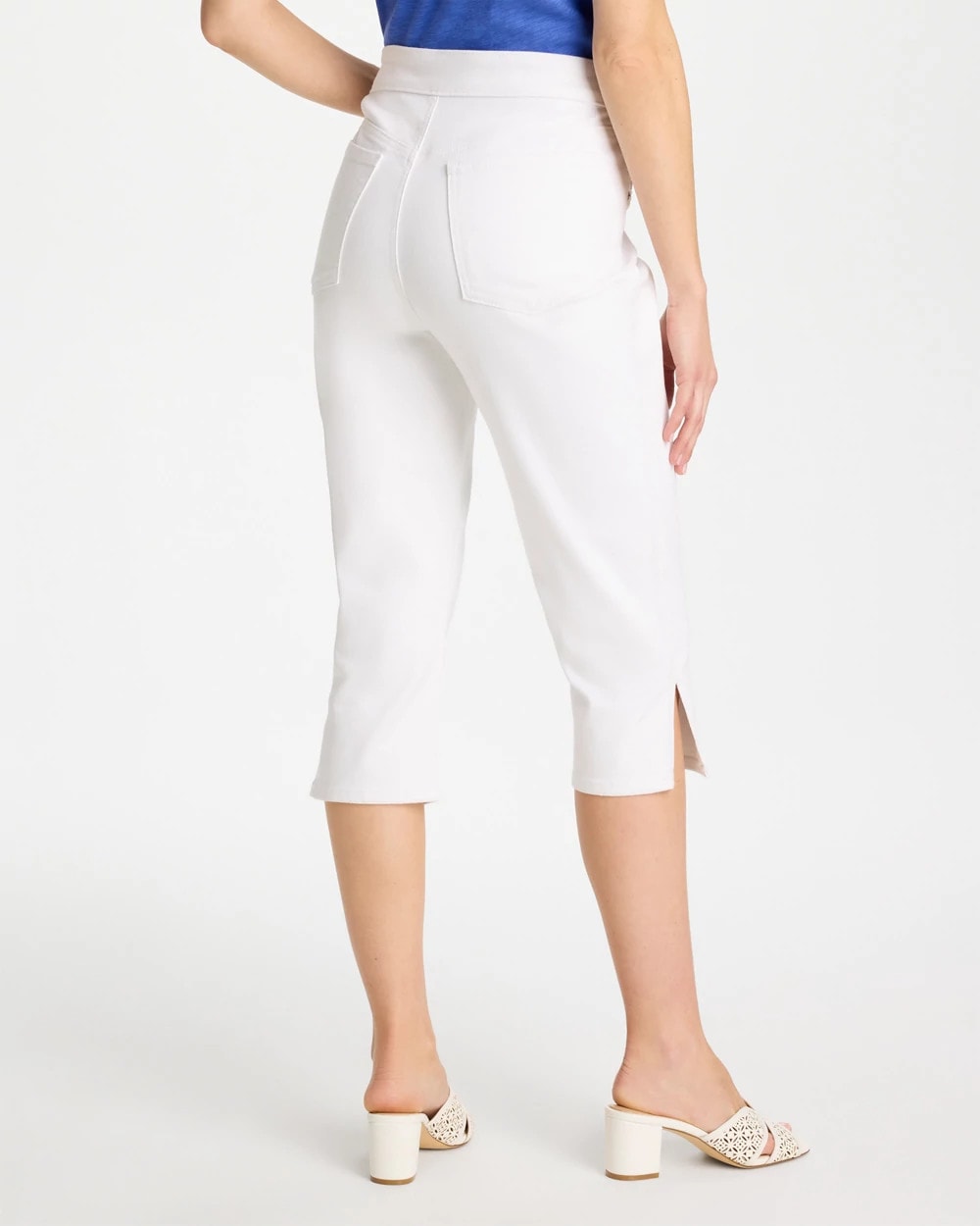 Chico's Outlet Alabaster Pull-On Capri Jeans