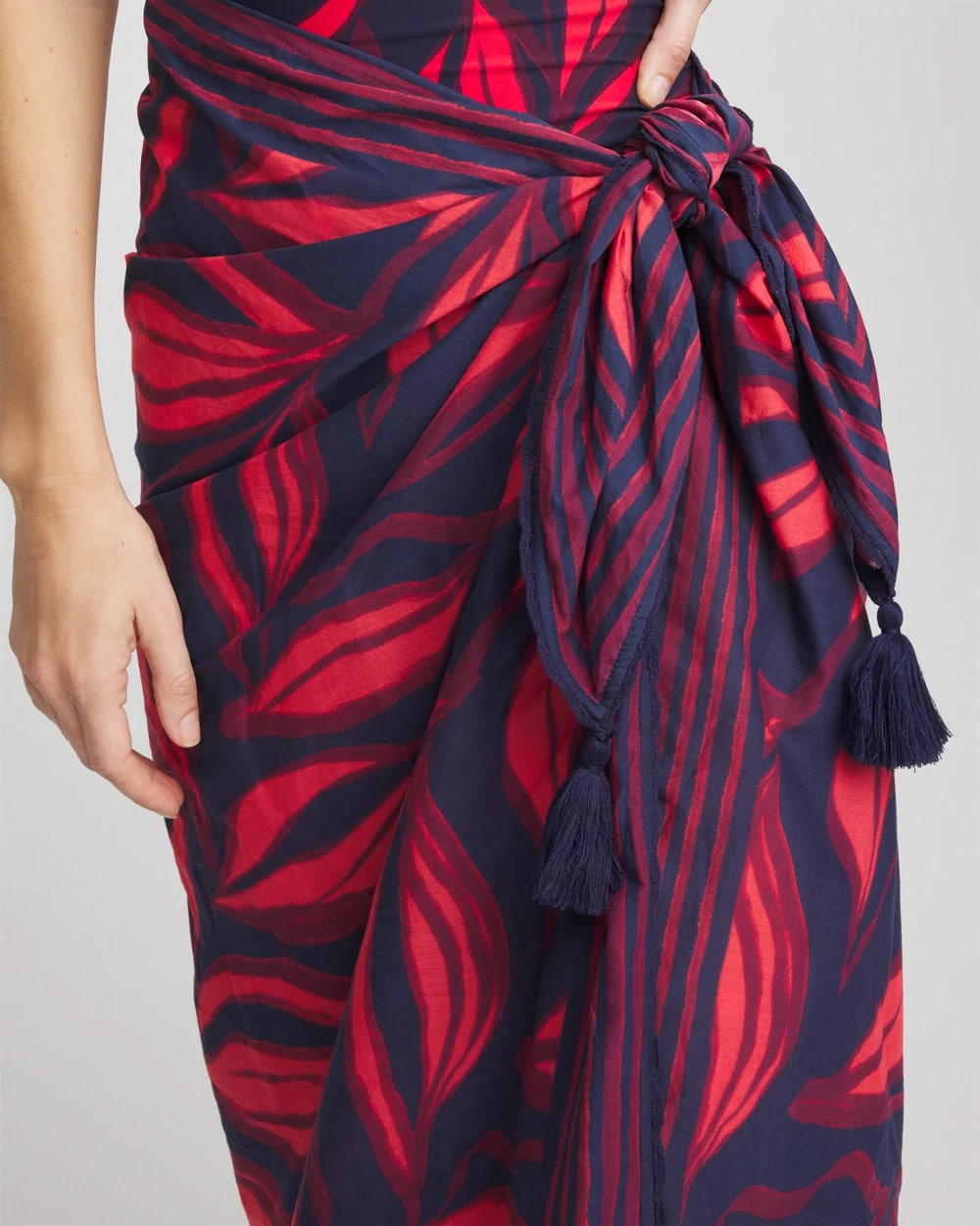 Chico's Outlet Multi Print Magicsuit® Rossobleu Pareo