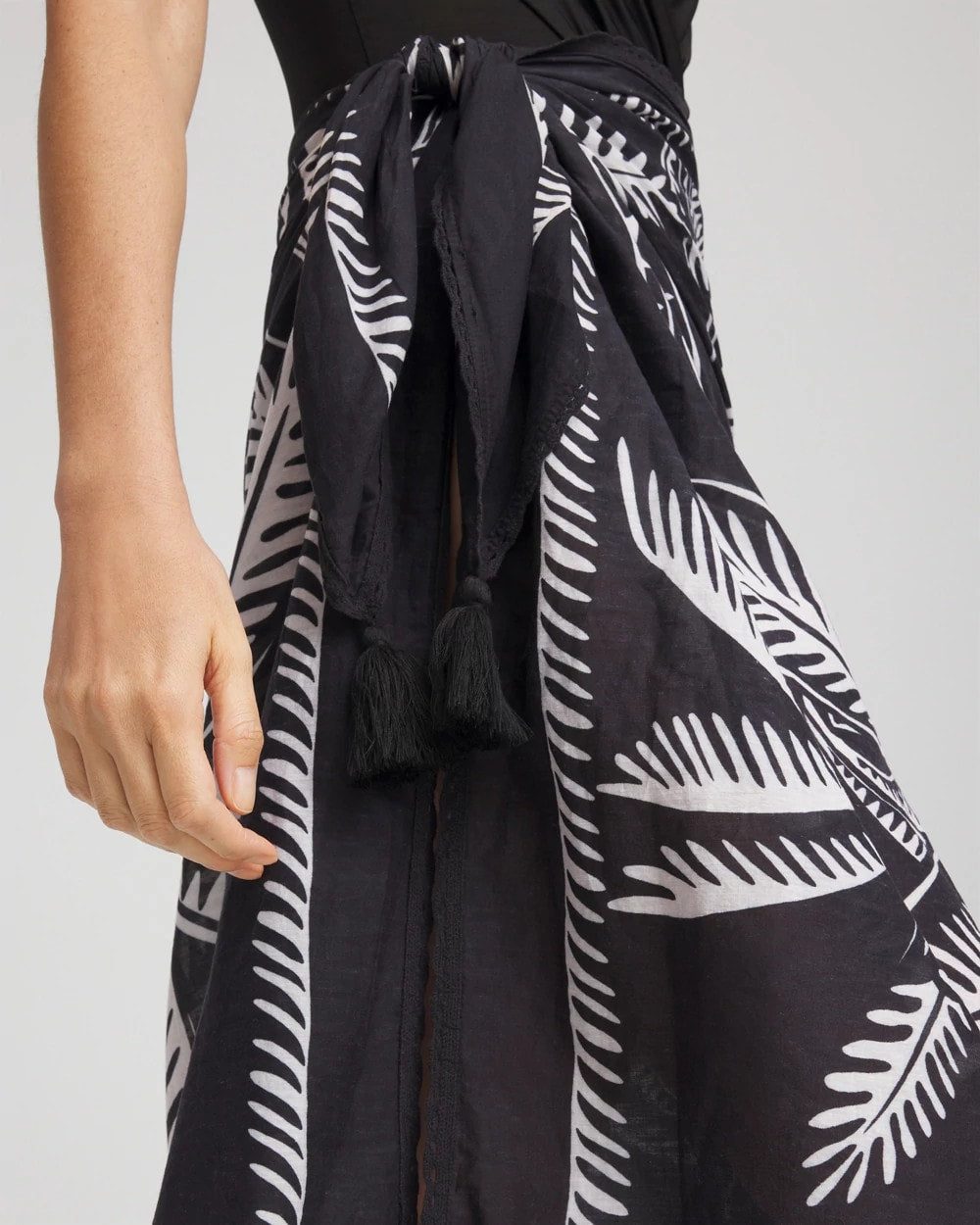 Chico's Sale Black/Multi Magicsuit® Hearts of Palm Pareo