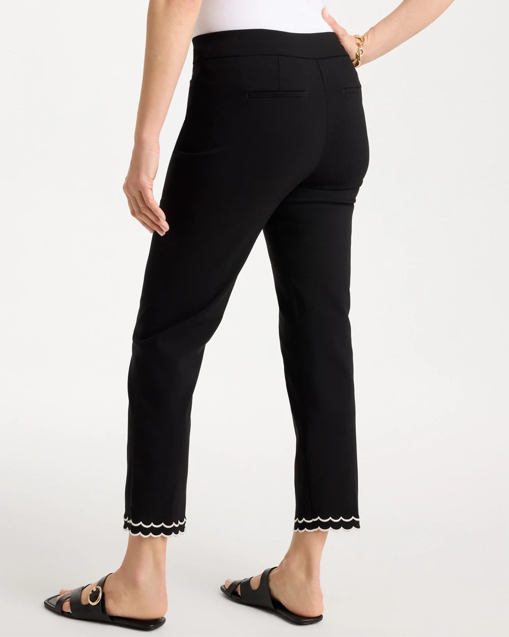 Chico's Outlet Black Contrast Scallop Brigitte™ Slim Crop Pant