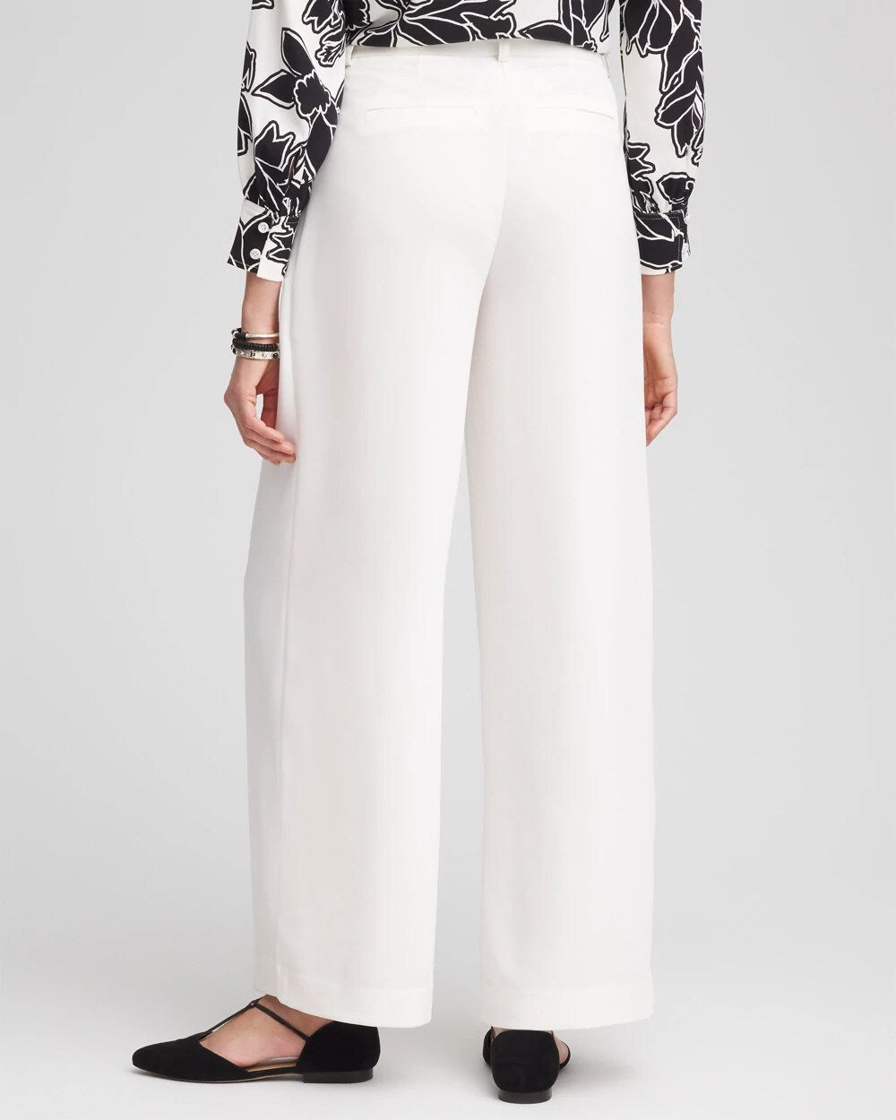 Chico's Online Ecru Crepe Pleated Relaxed Pants