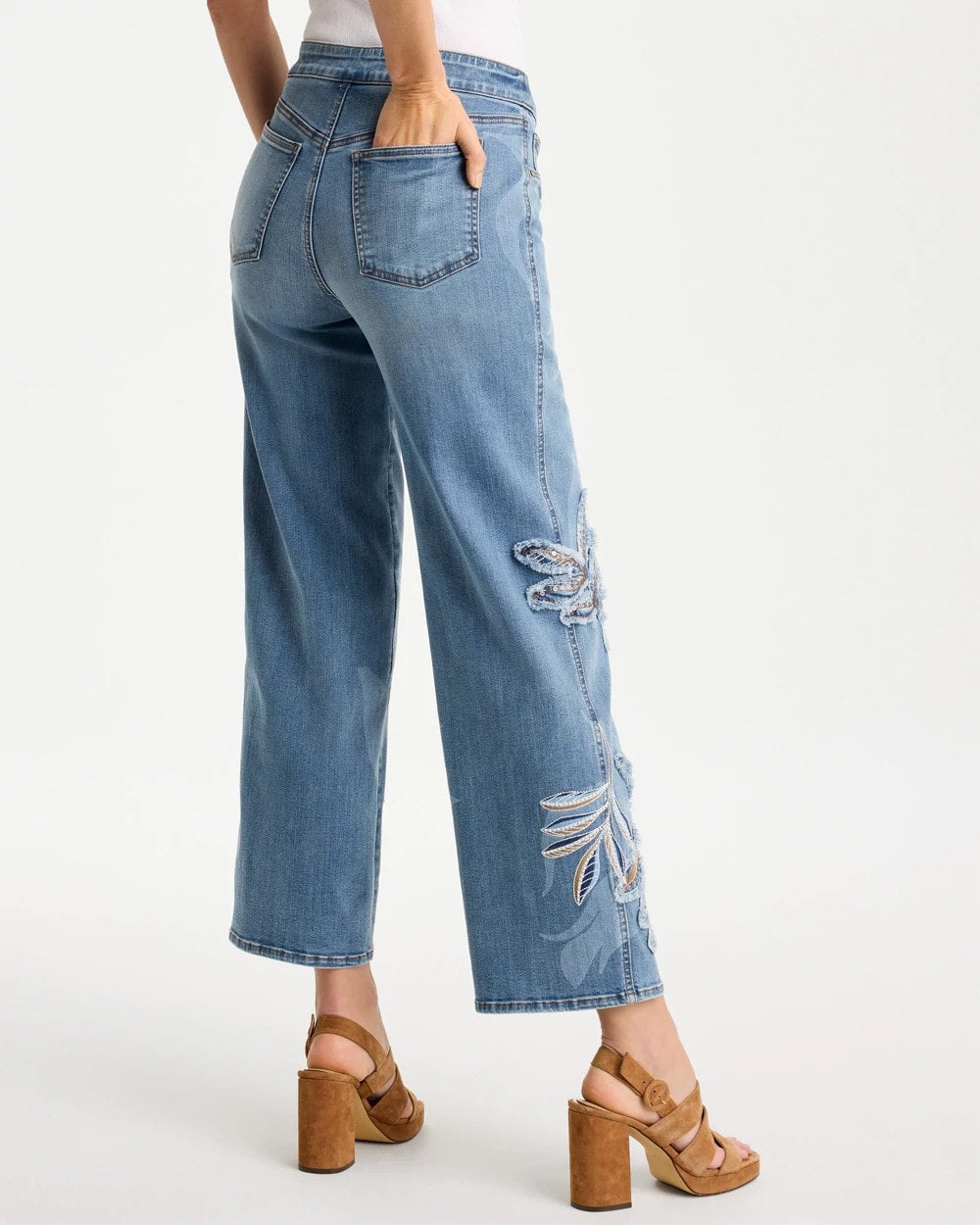 Chico's Sale Pashmina Indigo Tropical Embroidery Pull-On Wide Crop Jean