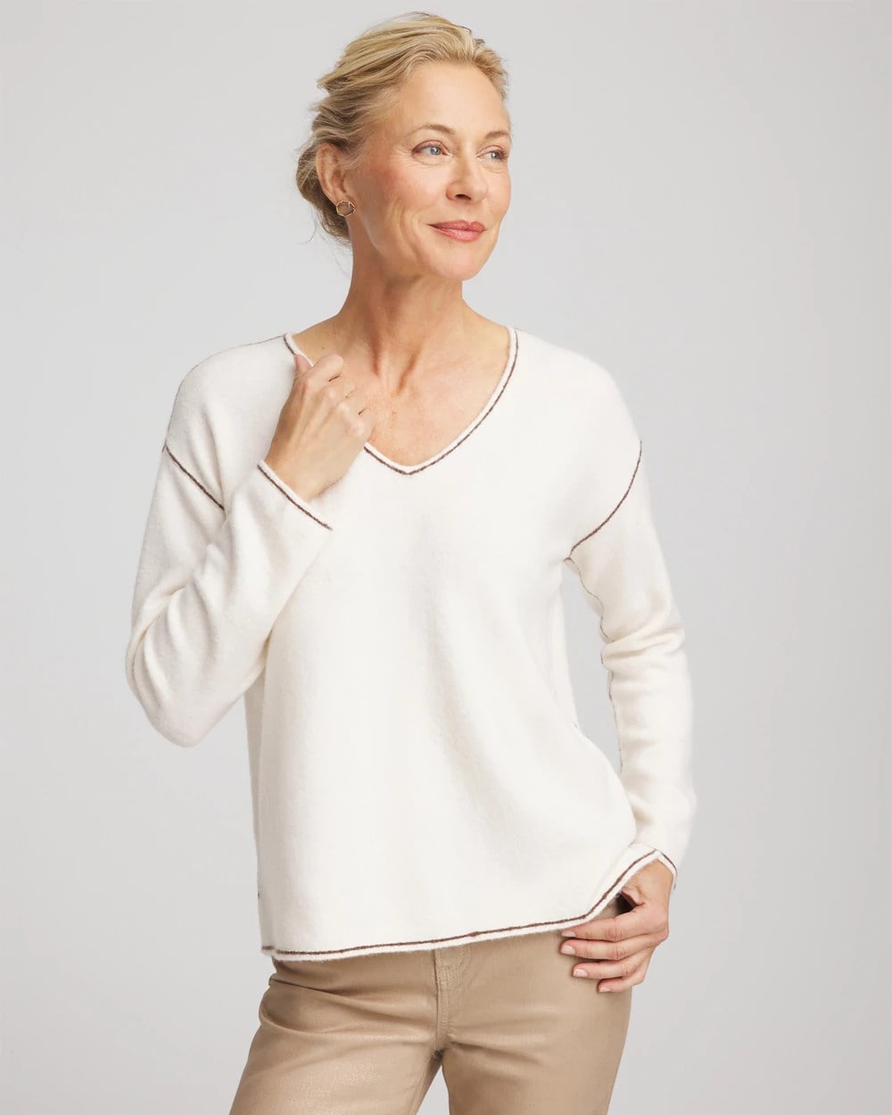 Chico's Discount English Cream Contrast Stitch V-Neck Sweater