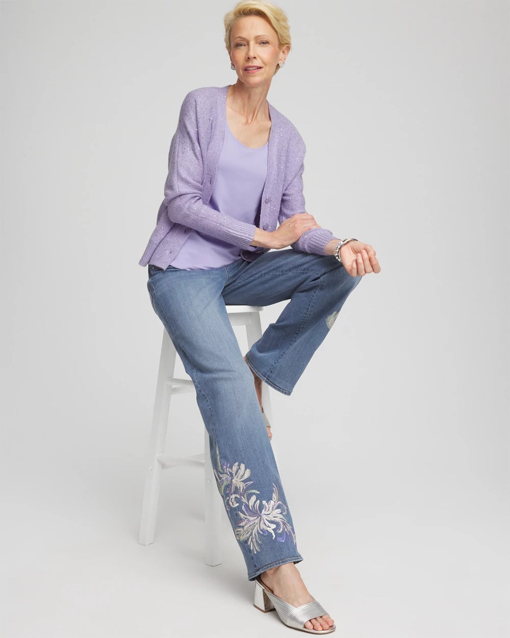 Chico's For Sale Soraya Indigo Embroidered Pull-On Wide-Leg Jeans