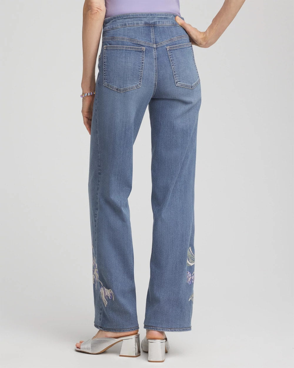 Chico's For Sale Soraya Indigo Embroidered Pull-On Wide-Leg Jeans