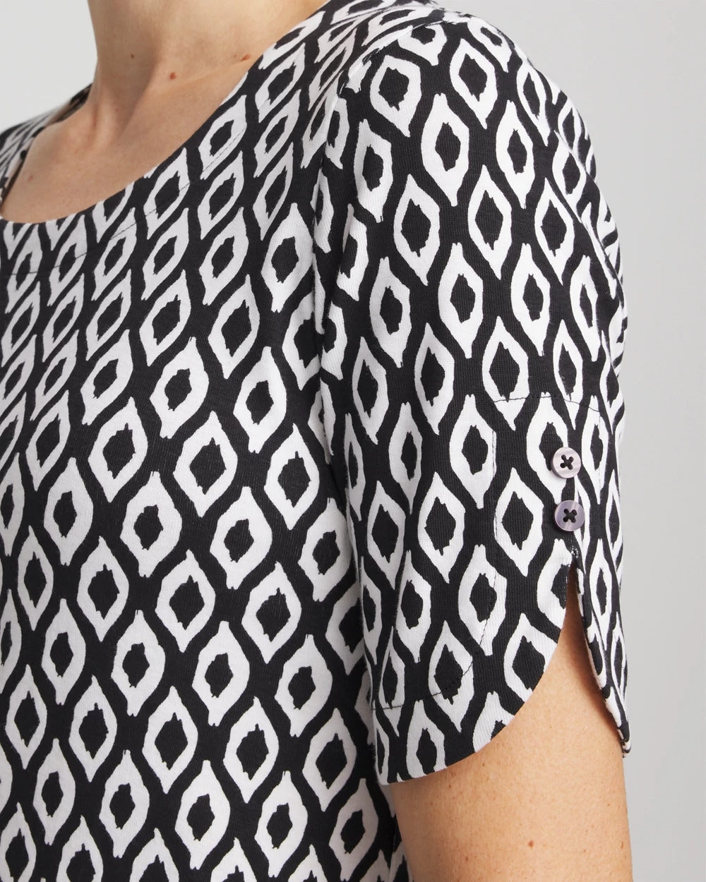 Chico's On Sale Black Printed Pima Elbow Sleeve Tee