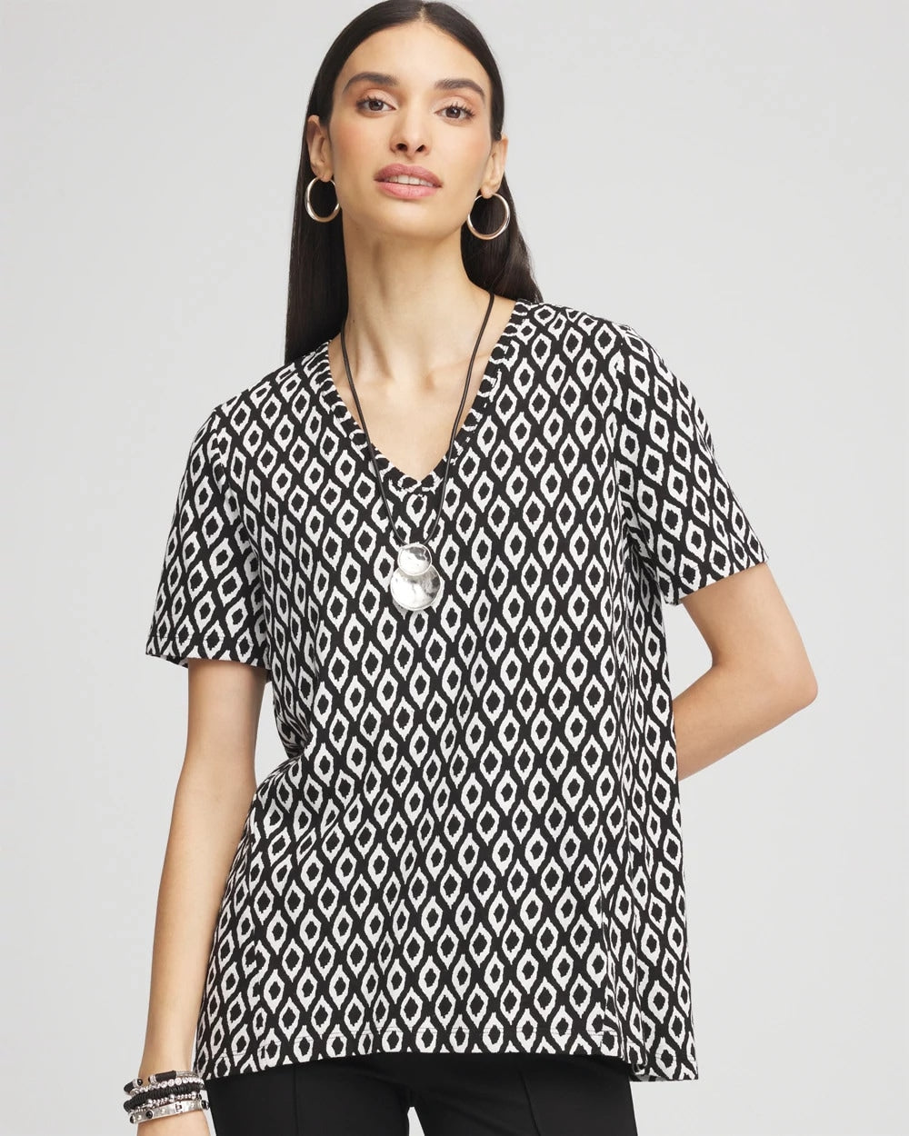 Chico's Discount Black Graphic Slub V-Neck Tee