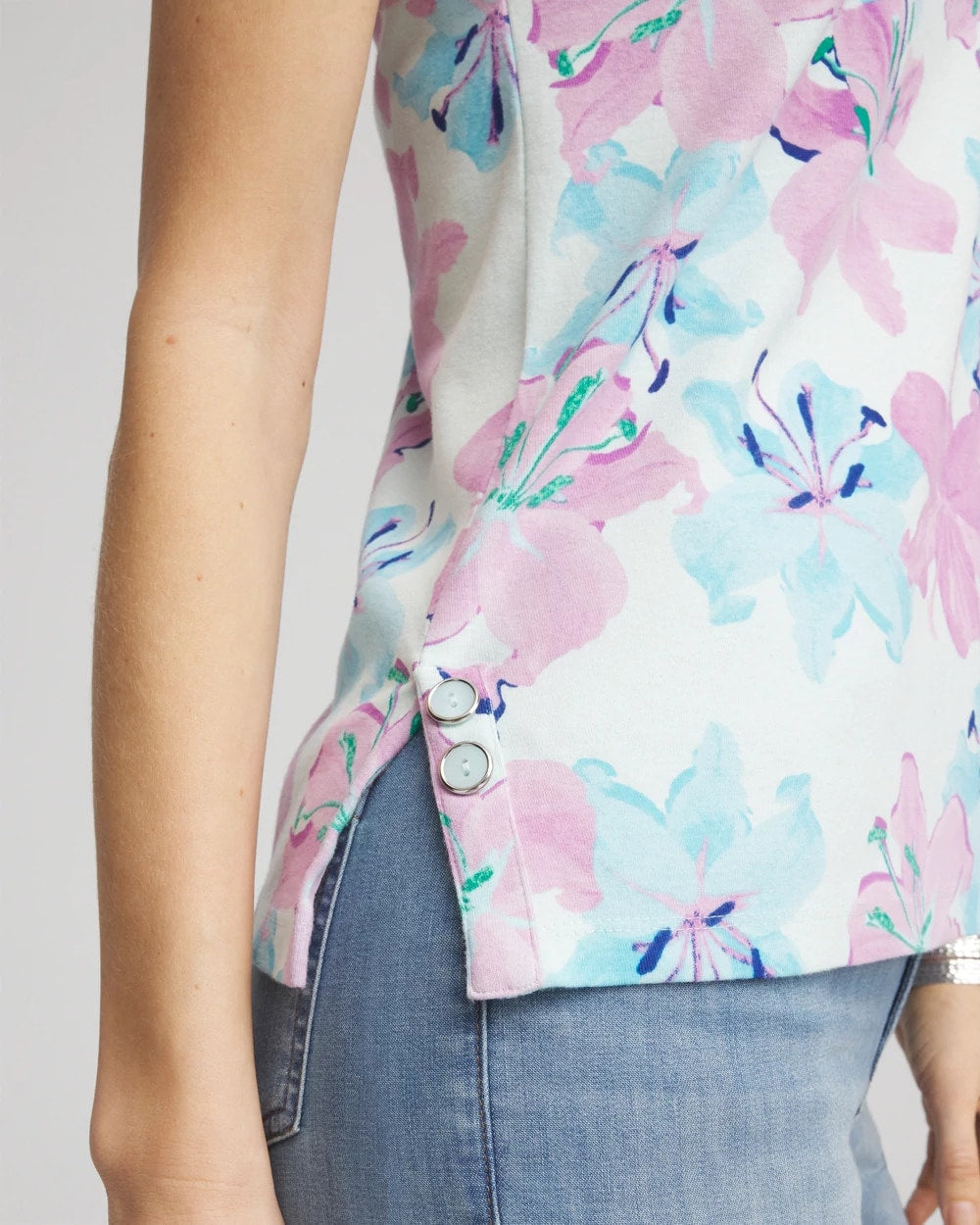 Chico's On Sale Paradiso Blue Floral Sleeveless V-Neck Tank